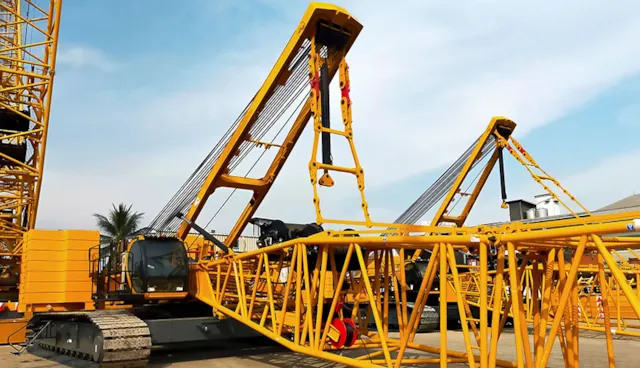 Safe crawler crane operations