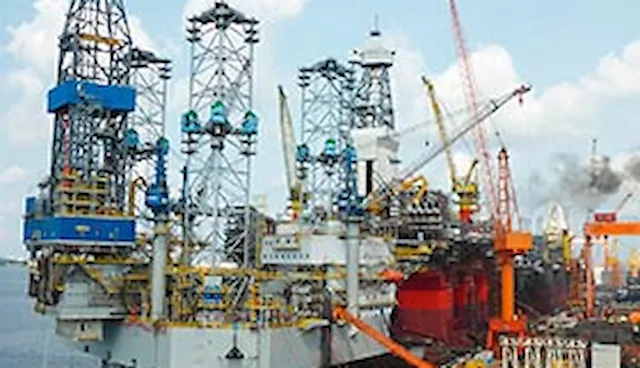 Lift appliances and deck equipment