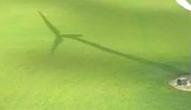 Shadow flicker protection system for wind turbines